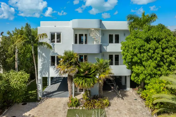 144 N Rolling Hill Road, Tavernier, FL 33070