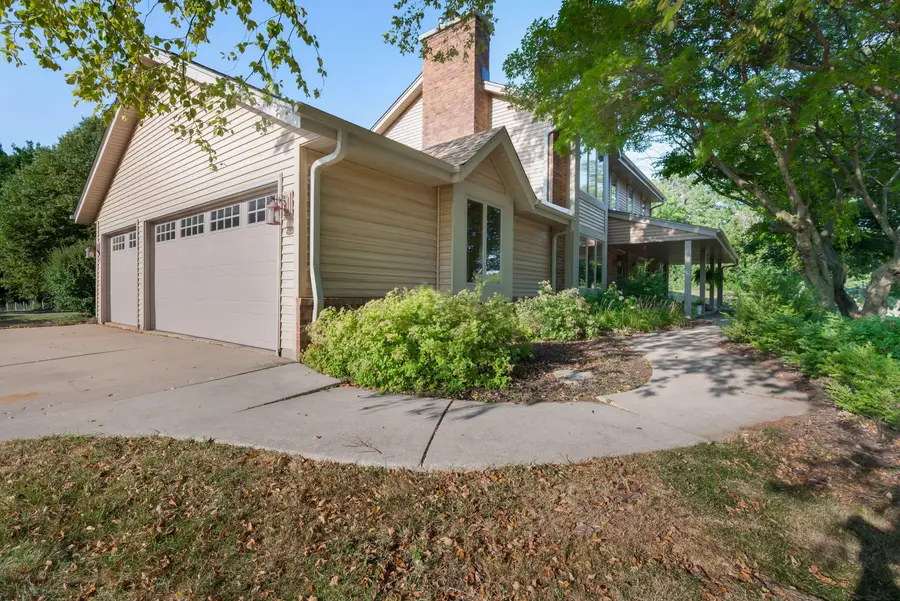 S67W23715 Fernwood Ct, Vernon, WI 53189 - #3