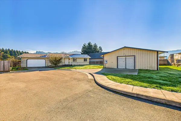 230 Smither Court, Rio Dell, CA 95562