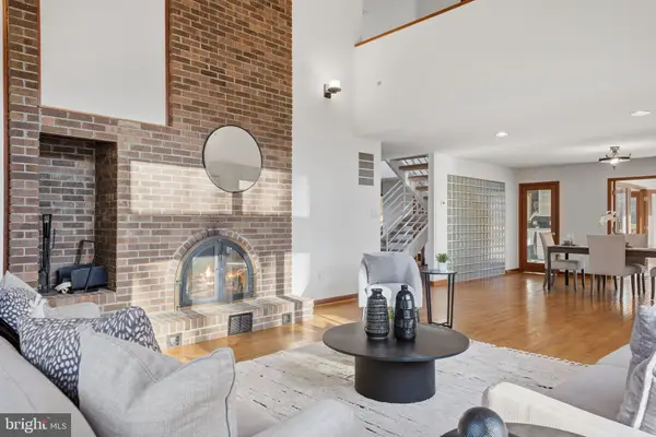 8095 Plowden Dr, LA PLATA, MD 20646