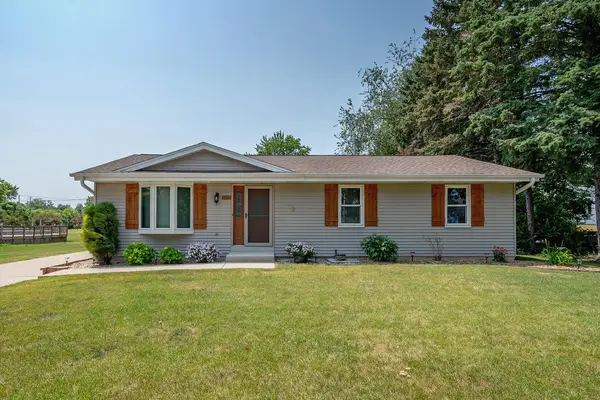 5859 N 119th St, Milwaukee, WI 53225