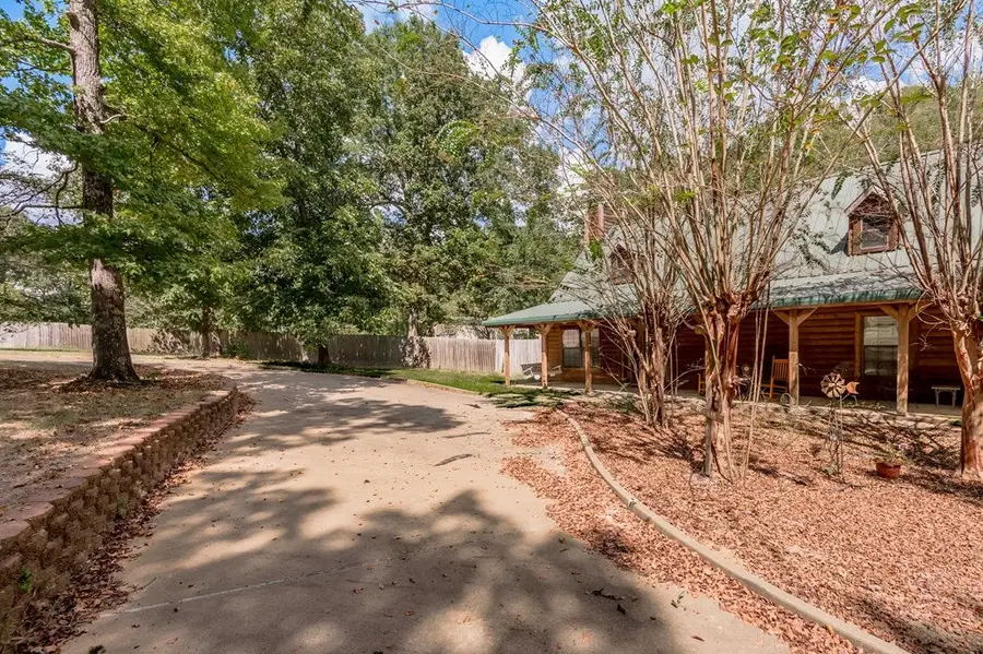 138 Harborview Drive, Nacogdoches, TX 75964 - Image #2