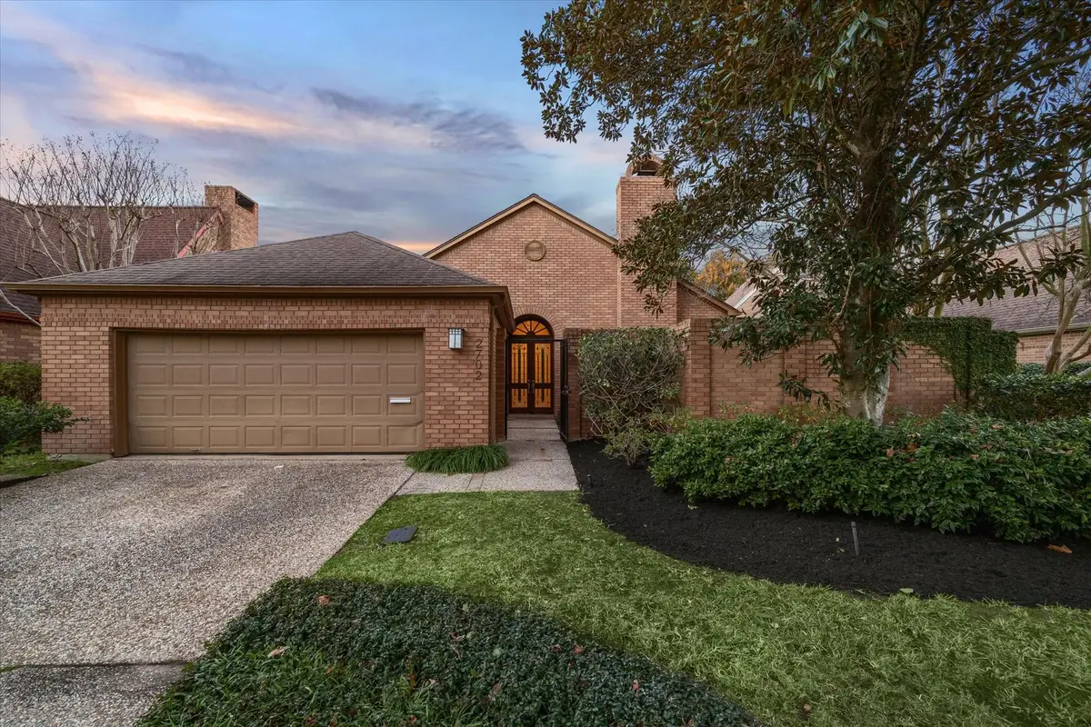 2702 S Glen Haven Boulevard, Houston, TX 77025 - #1