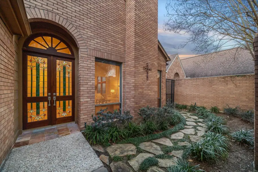 2702 S Glen Haven Boulevard, Houston, TX 77025 - #2