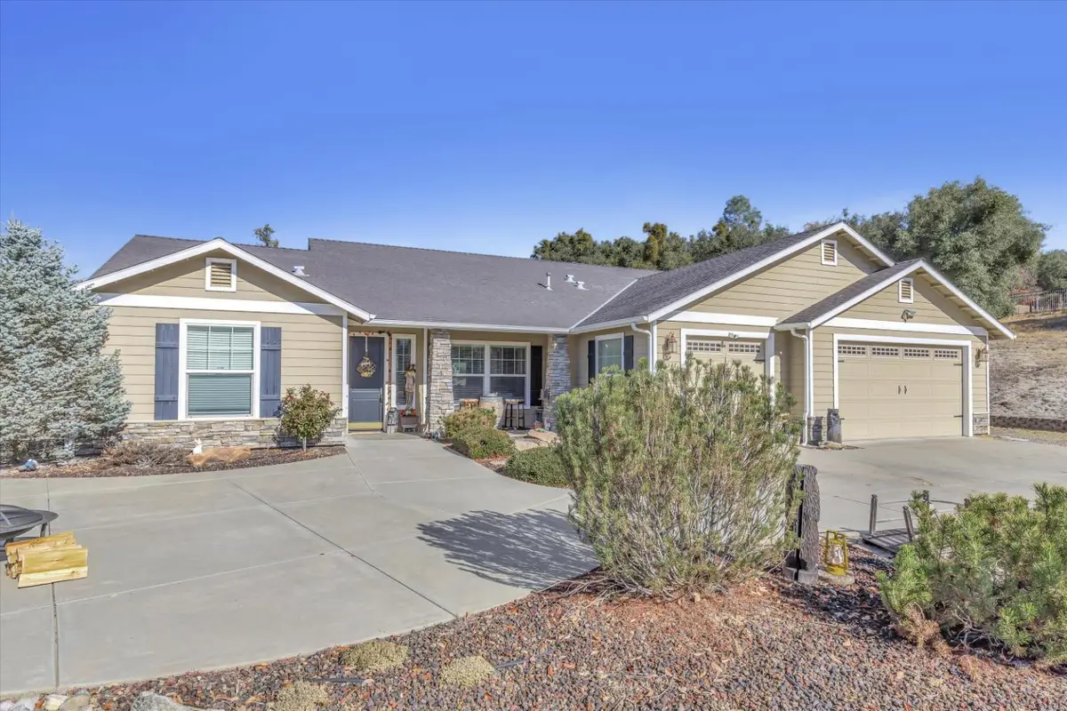 5001 E. Robertson, Chowchilla, CA 93610 - Image #1