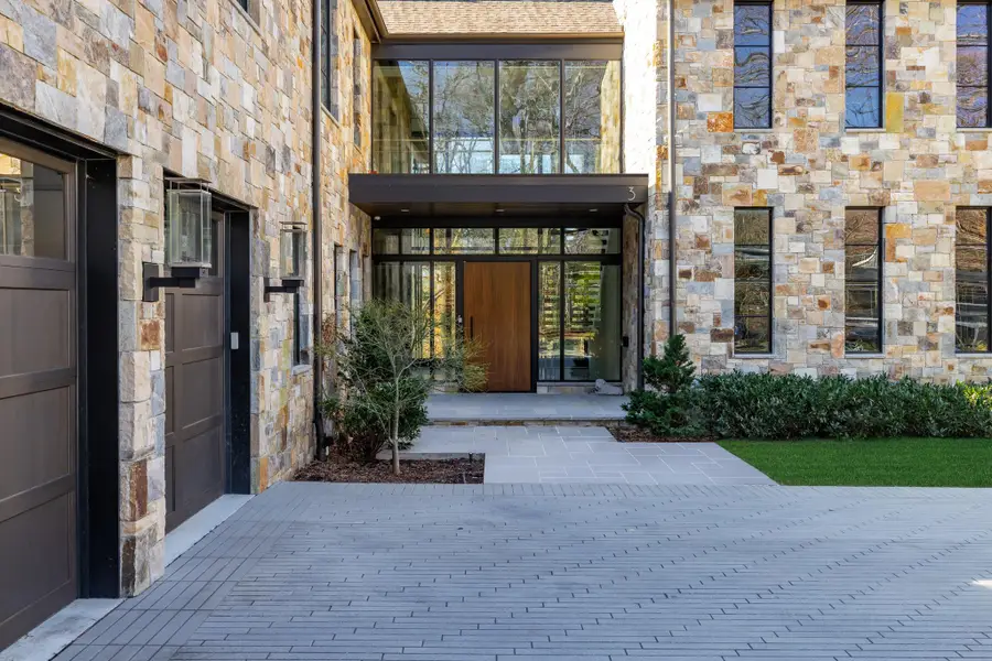 3 Bay Tree Ln, Bethesda, MD 20816 - #3