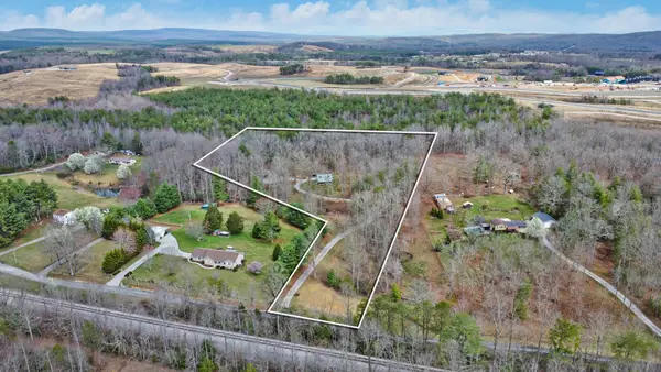 1318 W End Rd, Rockwood, TN 37854