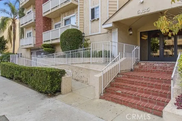 5135 Zelzah #100, Encino (los Angeles), CA 91316