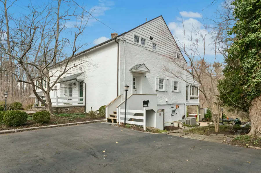 2885 Mill Rd, Doylestown, PA 18902 - #2