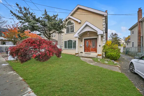 218 Avery Place, Cedarhurst, NY 11516