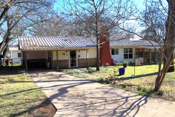 169 Littlefield Drive, East Tawakoni, TX 75472