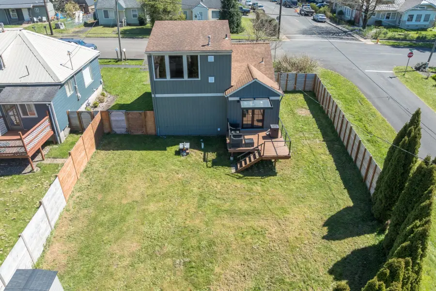 791 SE Fir, Toledo, OR 97391 - #3