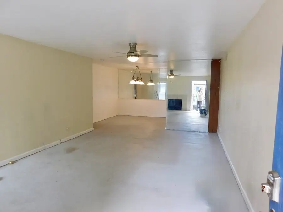 9797 Leawood Boulevard #402, Houston, TX 77099 - #2