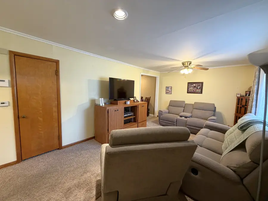 1703 Rosewood Lane, Chillicothe, MO 64601 - #2