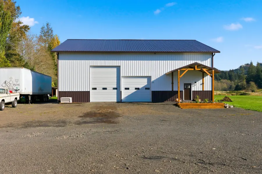 314 E Valley Rd, Skamokawa, WA 98647 - Image #2