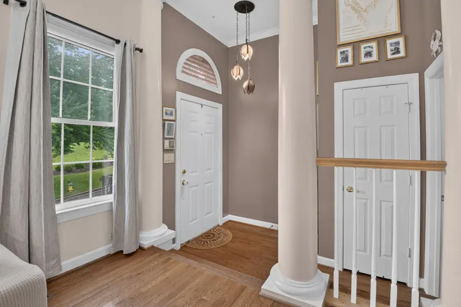 105 Crofton Hill Ln, Rockville, MD 20850 - #2