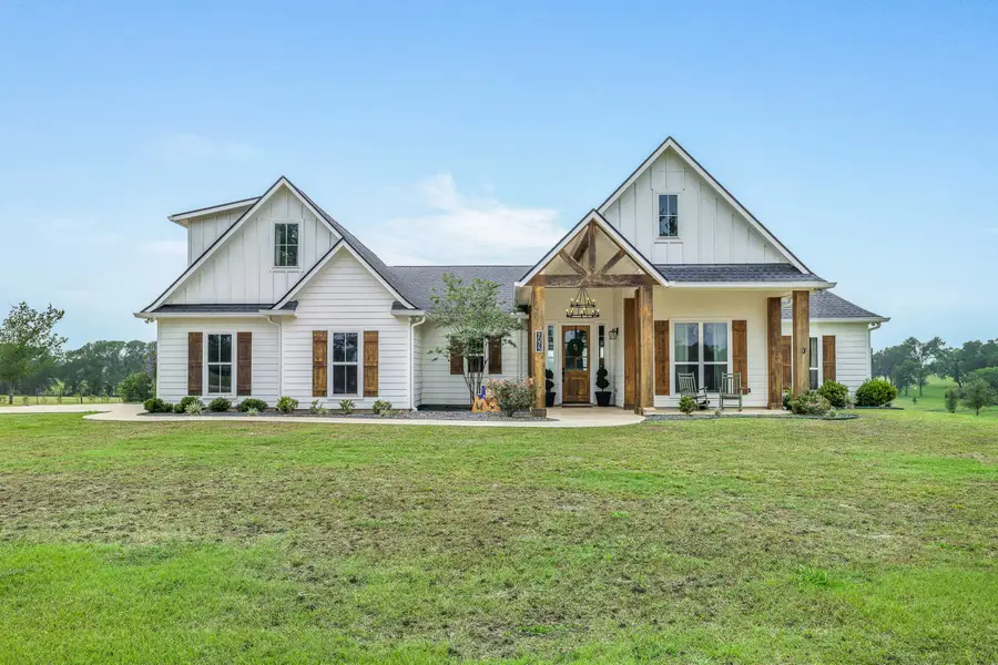 9075 Loop Road, Bellville, TX 77418 - #2