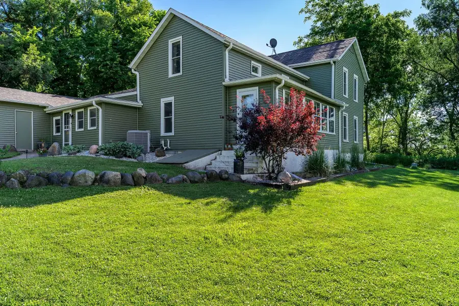 8321 Blomberg Road, Cherry Valley, IL 61016 - #3