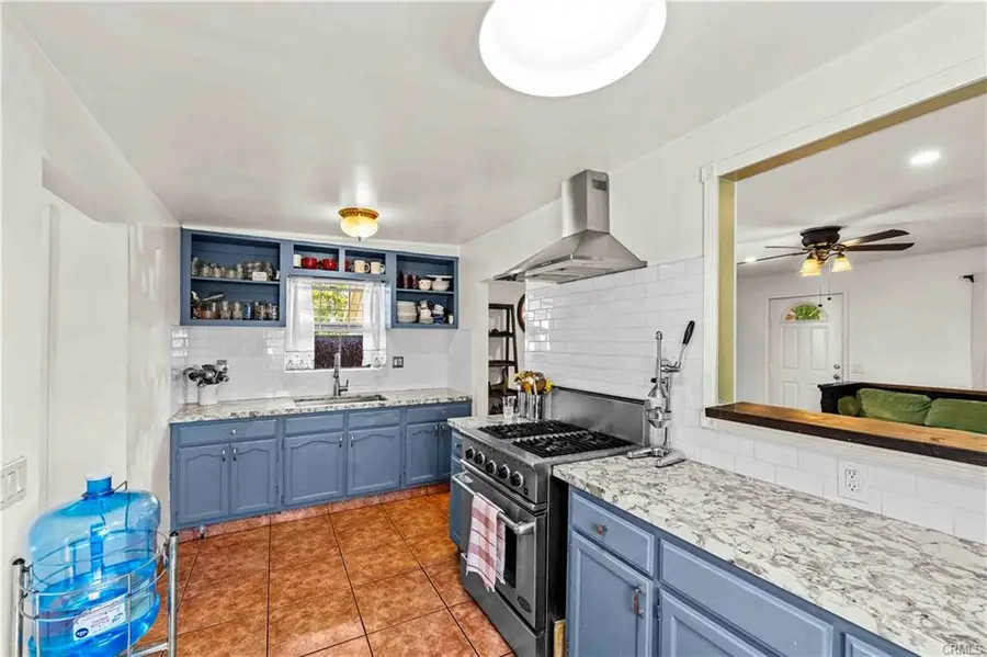 307 N Kern Avenue, East Los Angeles, CA 90022 - #3