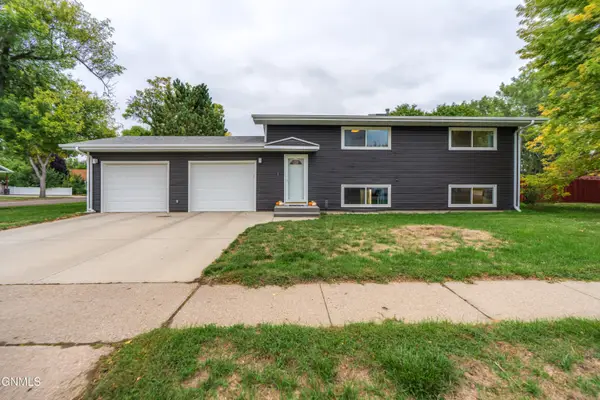 405 Meadow Lane, Bismarck, ND 58504