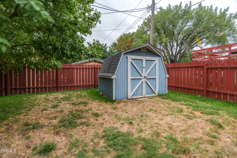 405 Meadow Lane, Bismarck, ND 58504 - #3