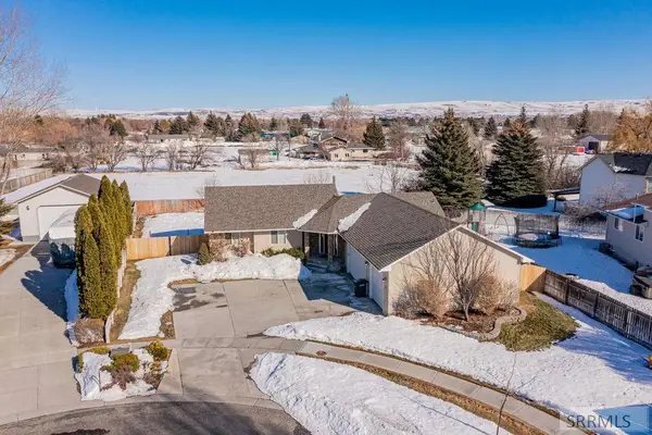 327 Red Fox Drive, AMMON, ID 83401