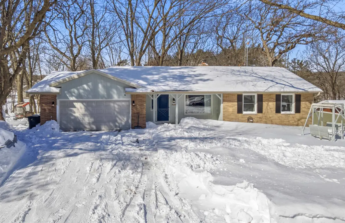 651 LEIGHTON ROAD, Waupaca, WI 54981 - #1