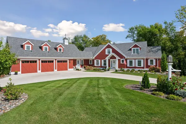 3698 Woodland Cove Parkway, Minnetrista, MN 55331