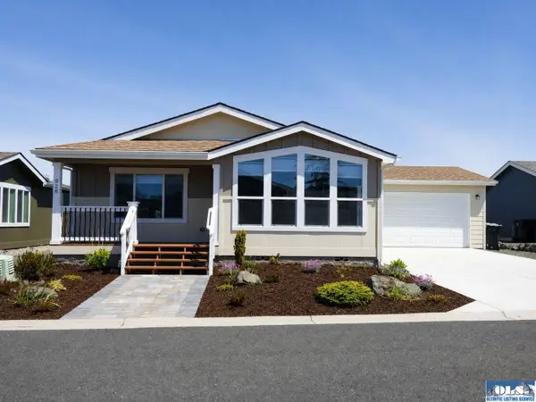 926 N Rock Rose Avenue, Sequim, WA 98382