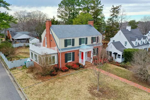 713 First Avenue, Farmville, VA 23901