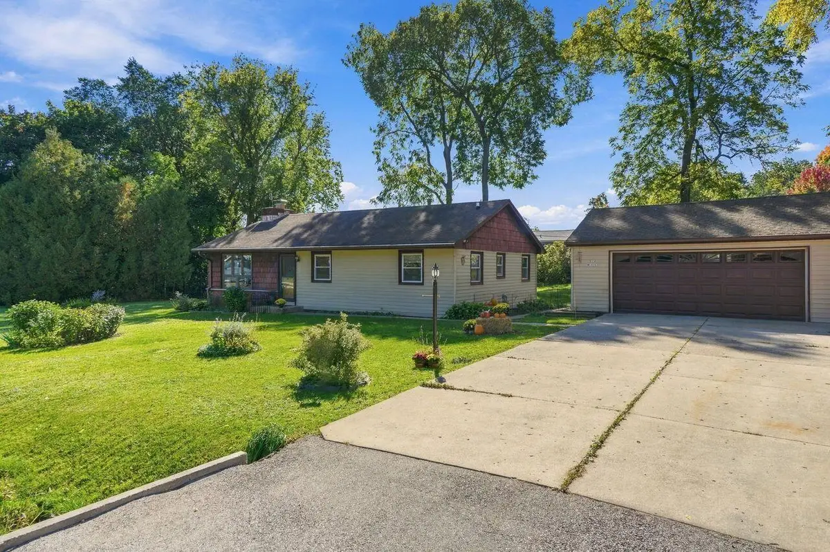 S70W19161 Wentland Dr, Muskego, WI 53150 - #1