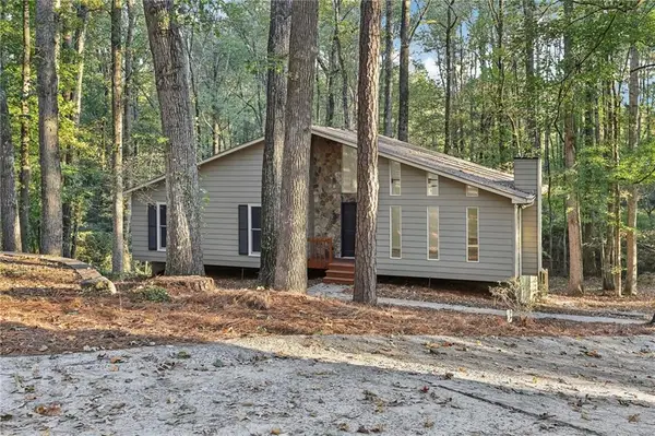 225 Buckeye Lane, Fayetteville, GA 30214