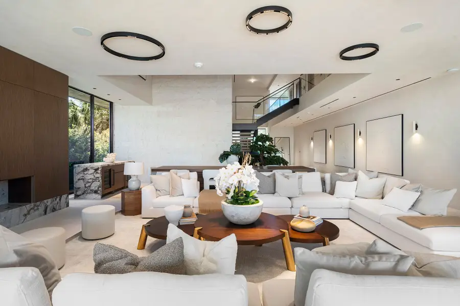 9640 W Broadview Dr, Bay Harbor Islands, FL 33154 - #3