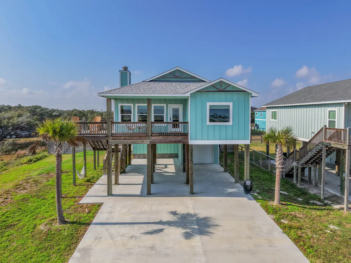 2215 S Mathis Street, Rockport, TX 78382 - Image #1