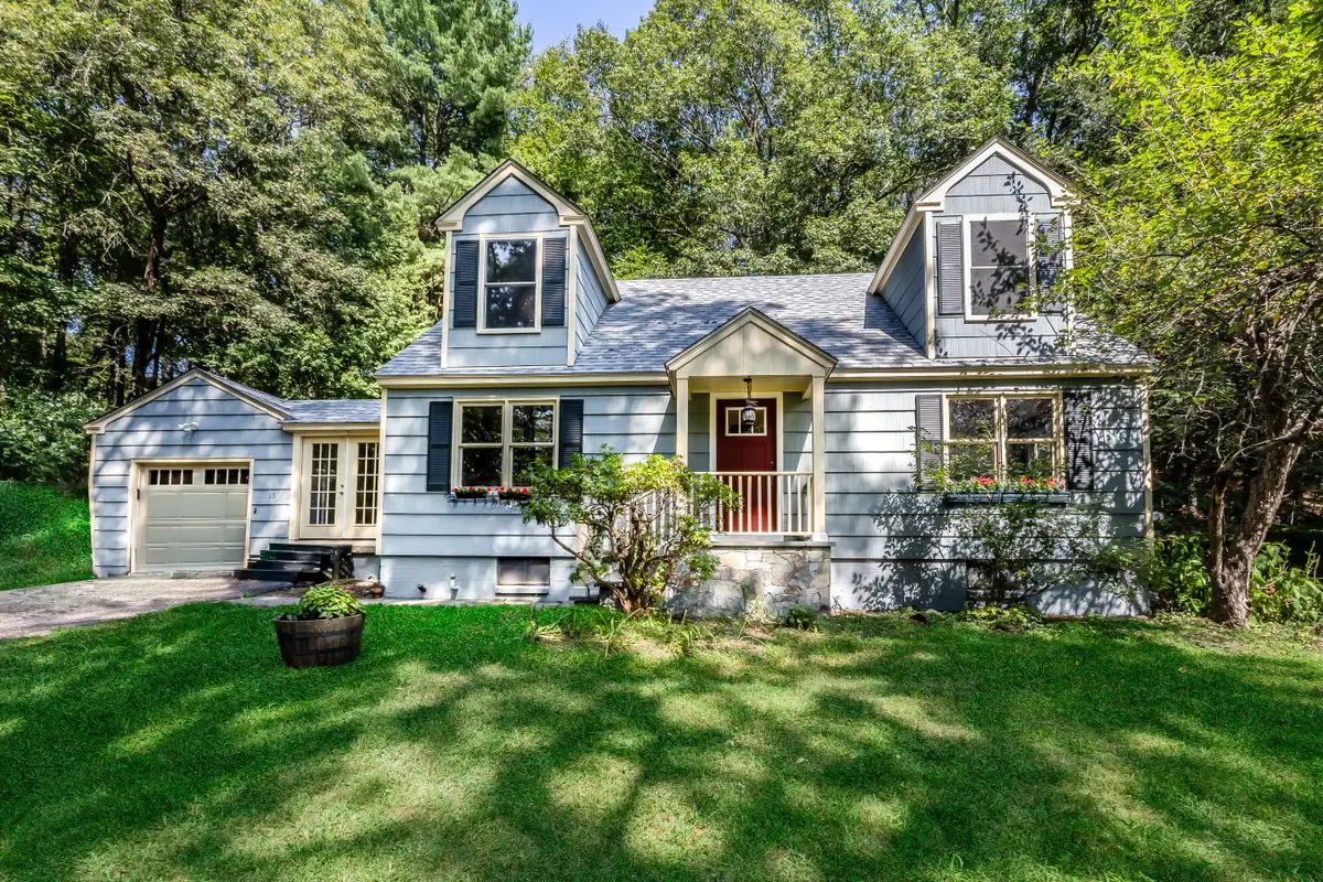 15 Laurel Hill Road, Ridgefield, CT 06877 - Image #1