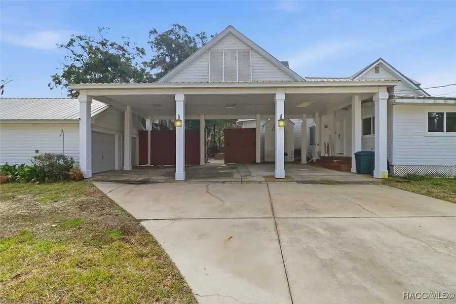 5415 Riverside Drive, Yankeetown, FL 34498 - Image #3