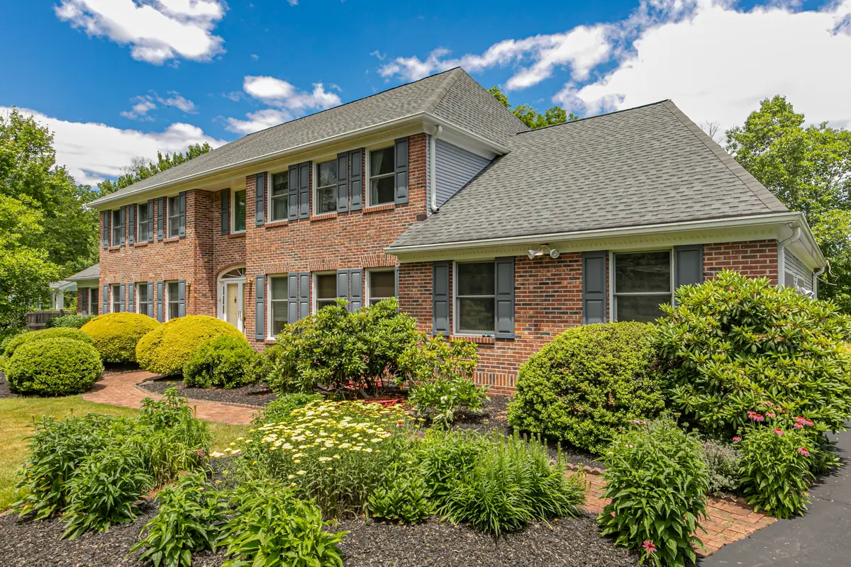 4 Indian Run, Lawrence, NJ 08648 - #1