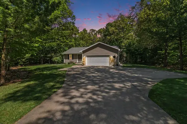 6544 W Forest Edge Drive, Ludington, MI 49431