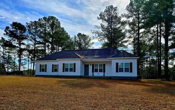 153 Clare, Fitzgerald, GA 31750