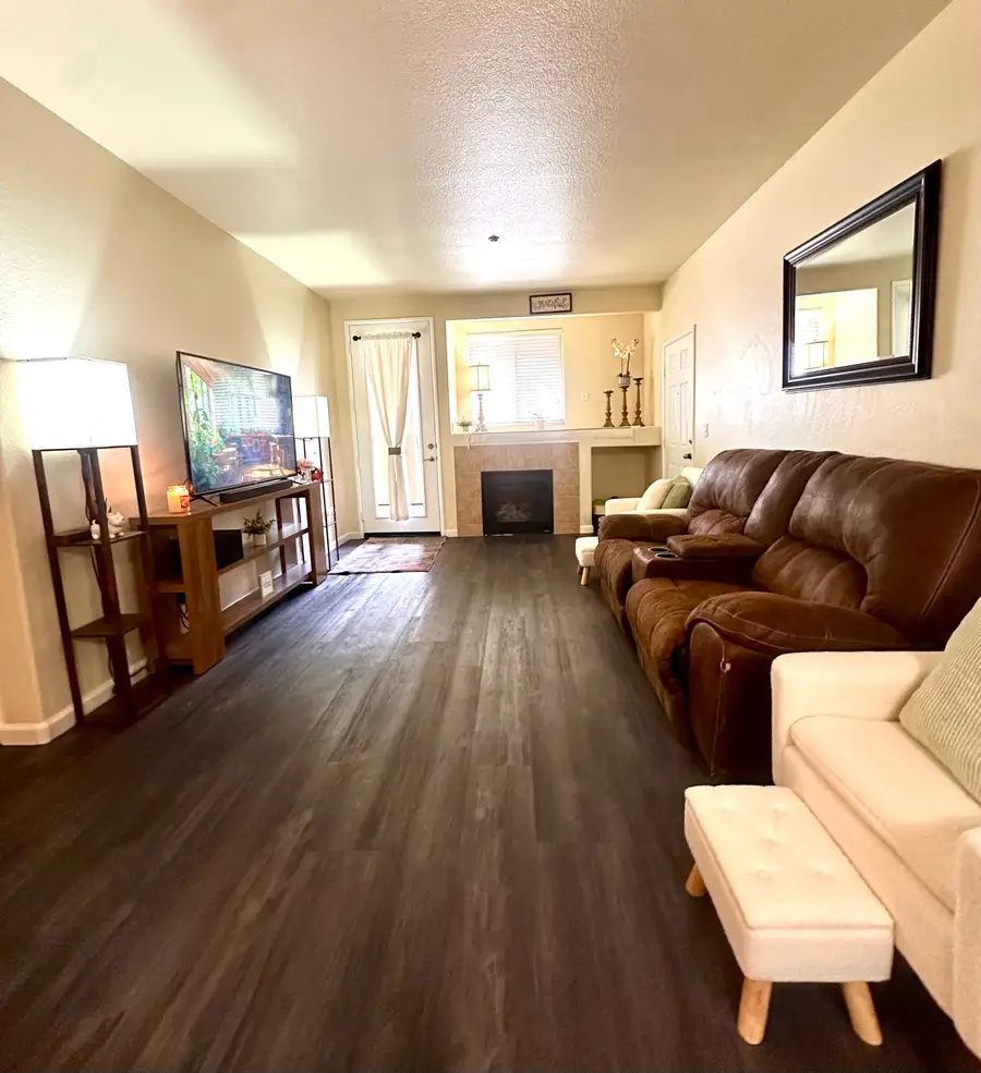 41410 Juniper Street #1121, Murrieta, CA 92562 - Image #2