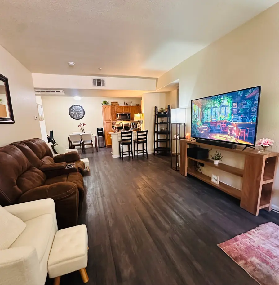 41410 Juniper Street #1121, Murrieta, CA 92562 - Image #3