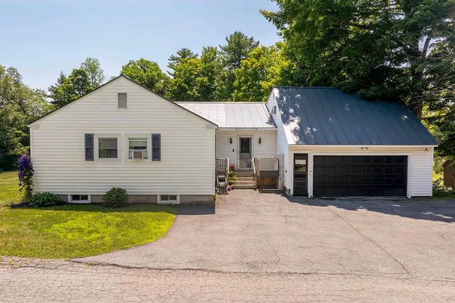 9 Placid Square, Lebanon, NH 03766 - #3