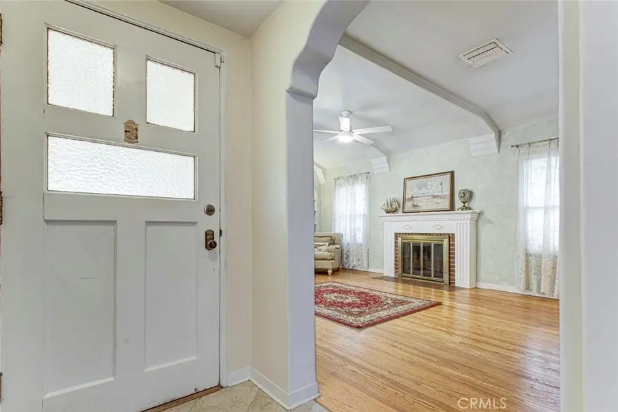 905 Alma Street, Glendale, CA 91202 - #3