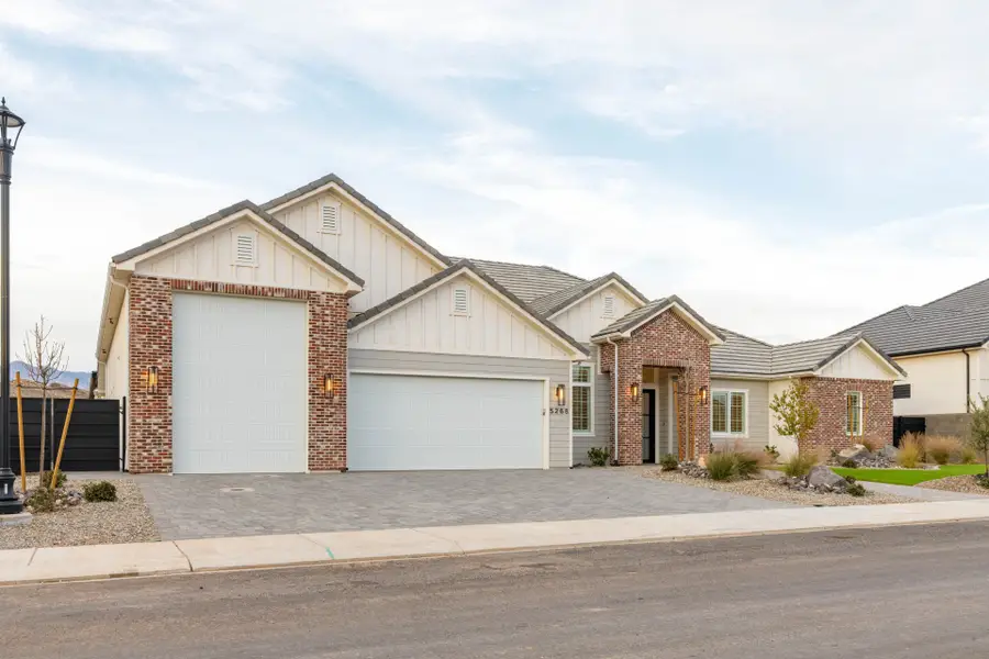 5268 W 2040 S, Hurricane, UT 84737 - #3