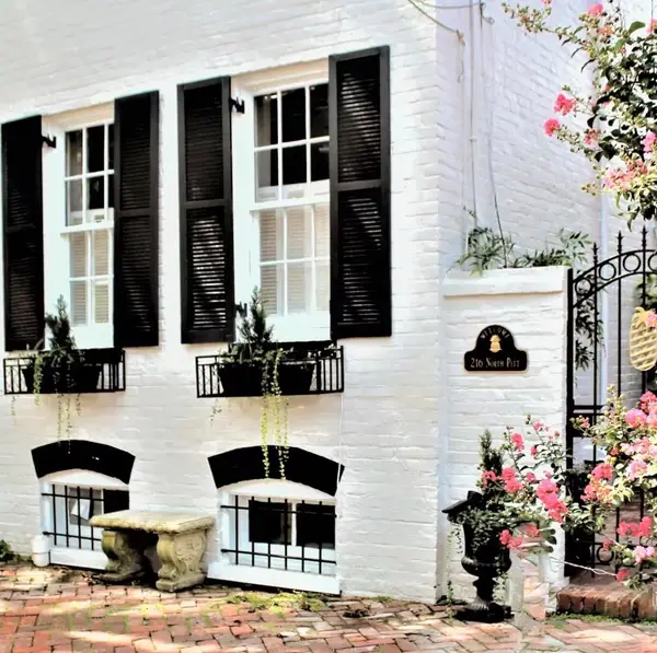 216 N Pitt St, ALEXANDRIA, VA 22314