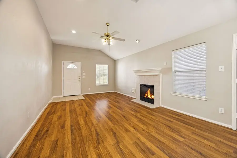 1863 Creek Drive, Houston, TX 77080 - Image #3