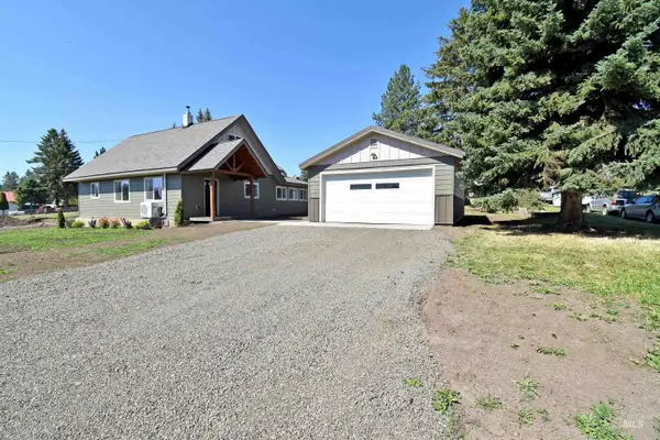 413 Ellis Avenue, Winchester, ID 83555