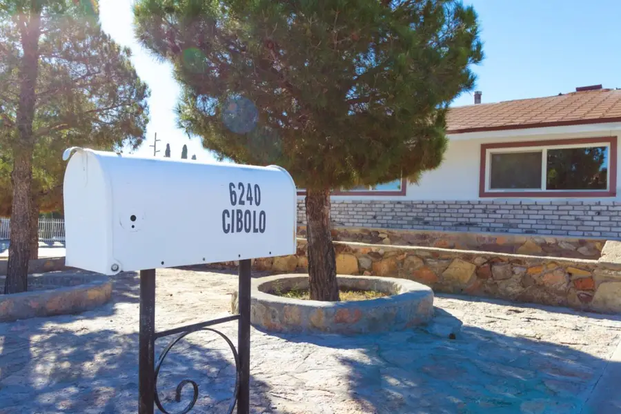 6240 Cibolo Ct, El Paso, TX 79903 - Image #2