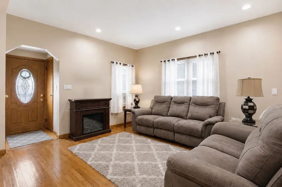 151-27 11th Avenue, Whitestone, NY 11357 - #2