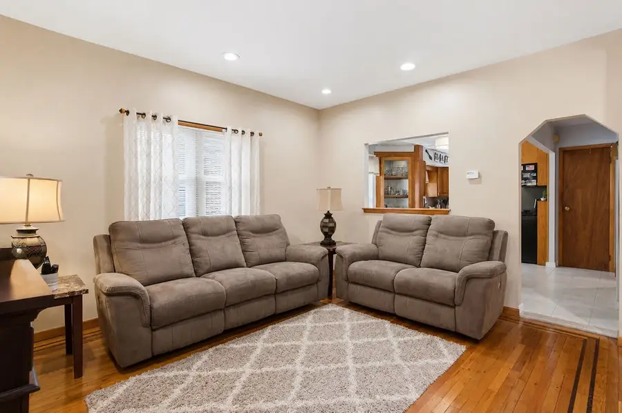 151-27 11th Avenue, Whitestone, NY 11357 - #3